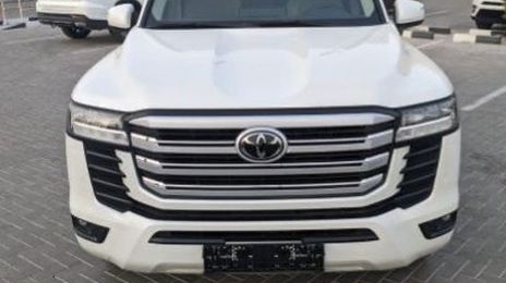 Toyota Land Cruiser • 2023 • 22,000 km