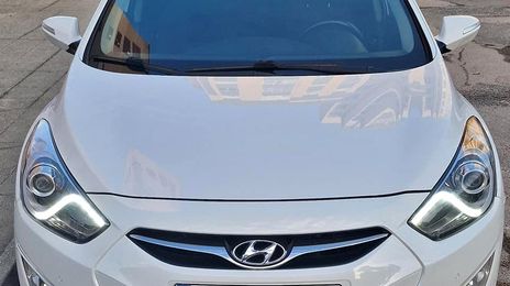 Hyundai i40 • 2015 • 420,000 km