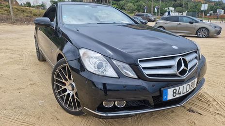 Mercedes-Benz E-Class • 2009 • 218,000 km