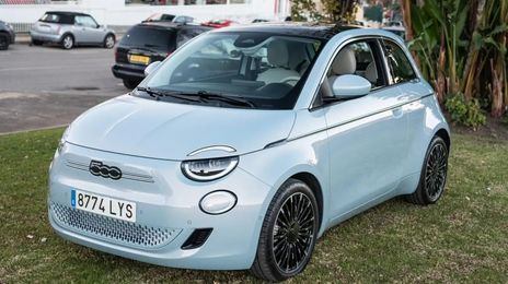 Fiat 500e • 2021 • 27,000 km