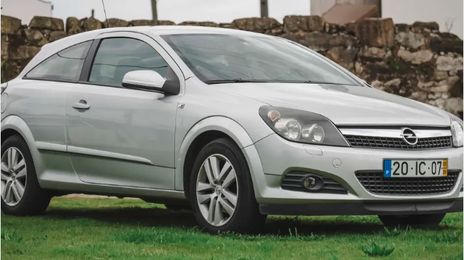 Opel Astra • 2009 • 210,000 km