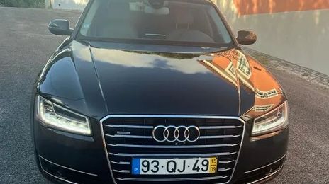 Audi A8 • 2015 • 250,000 km