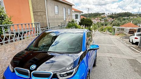 BMW i3 • 2019 • 56,000 km