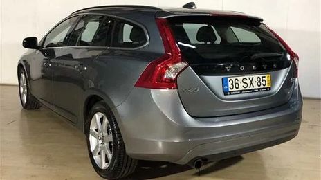 Volvo V60 • 2017 • 138,500 km