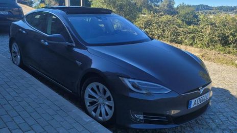 Tesla Model S • 2016 • 149,000 km