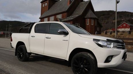 Toyota Hilux • 2015 • 71,468 km