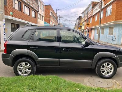 Hyundai Tucson • 2008 • 126,000 km