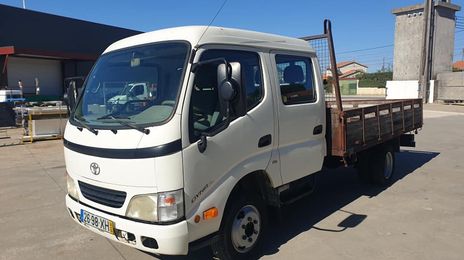 Toyota Dyna • 2004 • 322,000 km