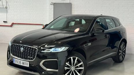 Jaguar F-Pace • 2024 • 30,000 km