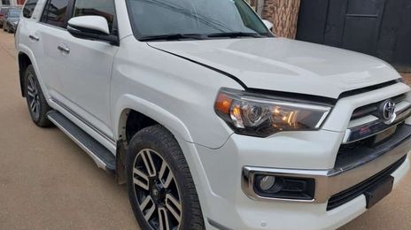 Toyota 4Runner • 2020 • 25 km