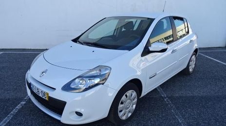 Renault Clio • 2010 • 98,000 km