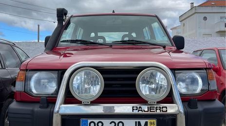 Mitsubishi Pajero • 1996 • 298,000 km