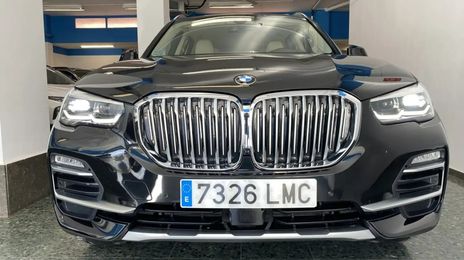 BMW X5 • 2021 • 89,000 km