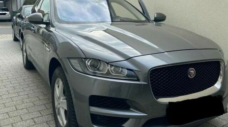 Jaguar F-Pace • 2016 • 90,000 km