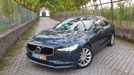 Volvo V90 Cross Country • 2018 • 20,000 km