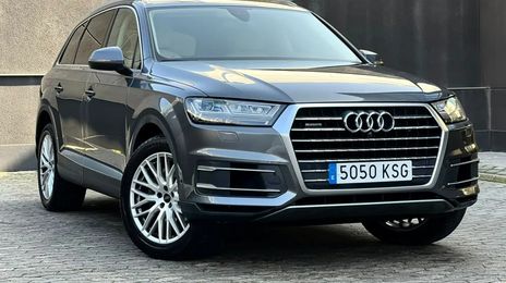 Audi Q7 • 2019 • 79,000 km