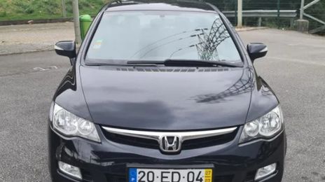 Honda Civic • 2007 • 230,000 km