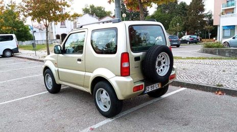 Suzuki Jimny • 1998 • 207,000 km