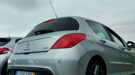 Peugeot 308 • 2012 • 128,000 km