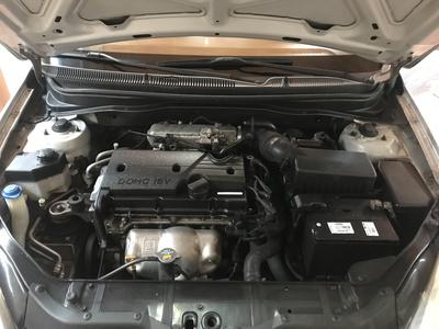 Hyundai Accent • 2009 • 200,000 km