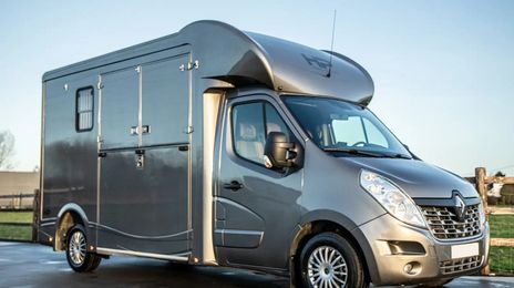 Renault Master • 2019 • 63,200 km