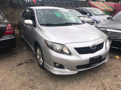 Toyota Corolla • 2010 • 10,124 km