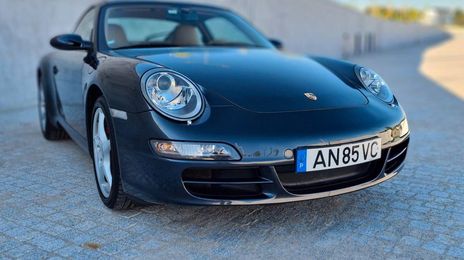 Porsche 911 Carrera • 2005 • 119,999 km