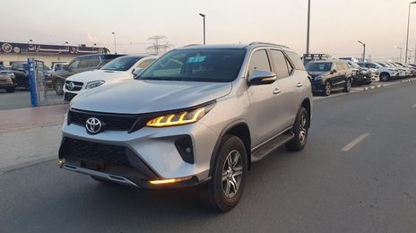 Toyota Fortuner • 2022 • 30,125 km
