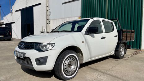 Mitsubishi L200 • 2011 • 345,000 km