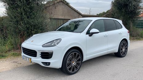 Porsche Cayenne • 2016 • 80,000 km