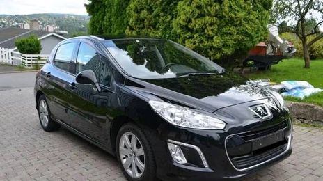 Peugeot 308 • 2011 • 131,500 km
