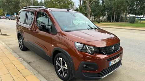 Peugeot 5008 • 2021 • 48,800 km