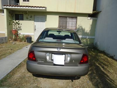 Nissan Sentra • 2006 • 106,890 km