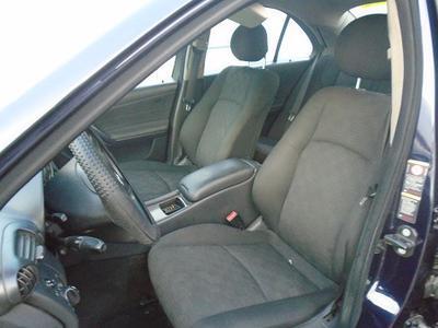 Mercedes-Benz C • 2005 • 1 km