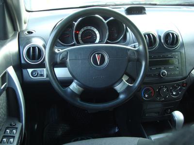 Pontiac G3 • 2008 • 120,000 km