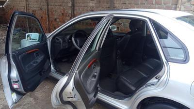 Volvo S40 • 2001 • 170,000 km