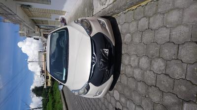 Hyundai Elantra • 2012 • 95,000 km