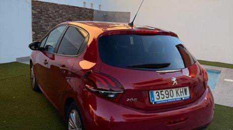 Peugeot 207 • 2018 • 90,225 km