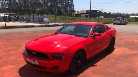 Ford Mustang • 2011 • 106,000 km