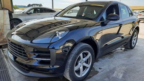 Porsche Macan • 2020 • 65,775 km