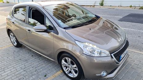 Peugeot 207 • 2013 • 131,000 km
