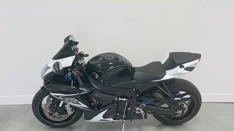 Suzuki gsx-r600z • 2014 • 2,100 km