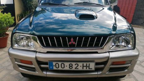 Mitsubishi L200 Pick up • 1996 • 249,999 km