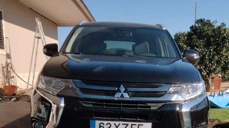 Mitsubishi Outlander • 2015 • 200,000 km
