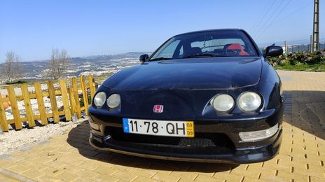Honda Integra • 2000 • 60,000 km