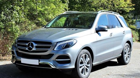 Mercedes-Benz GLE • 2016 • 166,900 km