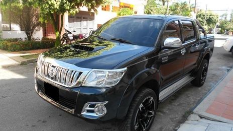 Toyota Hilux • 2012 • 120,000 km