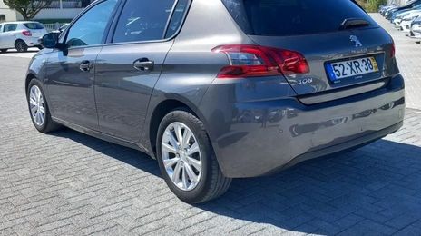 Peugeot 308 • 2019 • 126,000 km