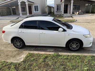 Toyota Corolla • 2009 • 228,000 km