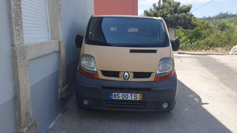 Renault Master • 2002 • 60,000 km
